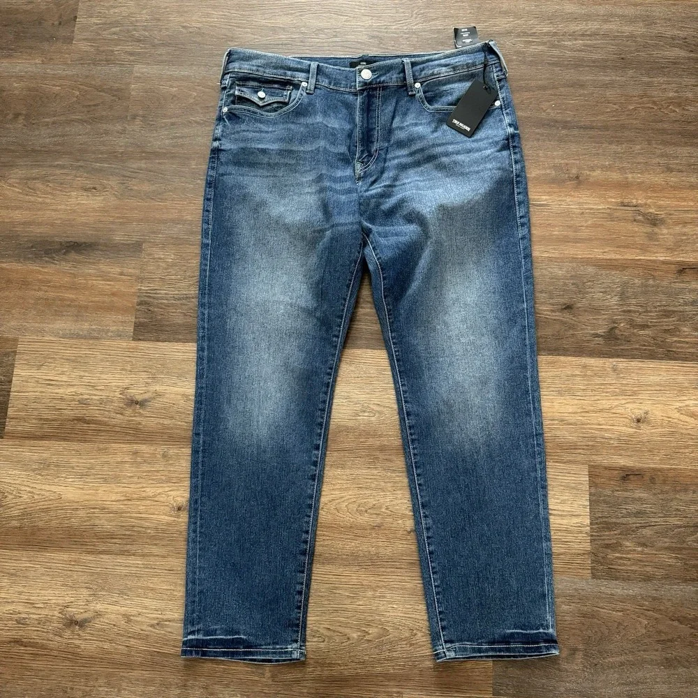 NWT True Religion Geno SN Flap Slim Medium‎ Autumn Wash Blue Jeans Sz 38x32